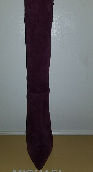 Michele Kors knee high stiletto boots - Picture 2 of 8